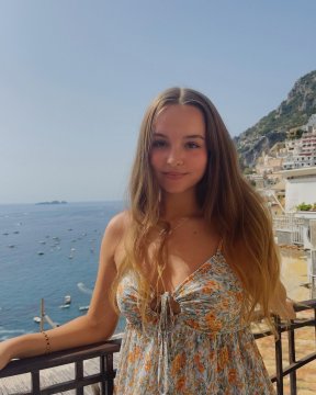 cut3curveS de Málaga,España